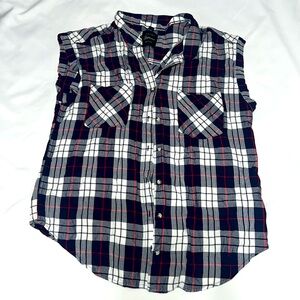 Jachs Girlfriend Button Up Short Sleeve Flannel Top